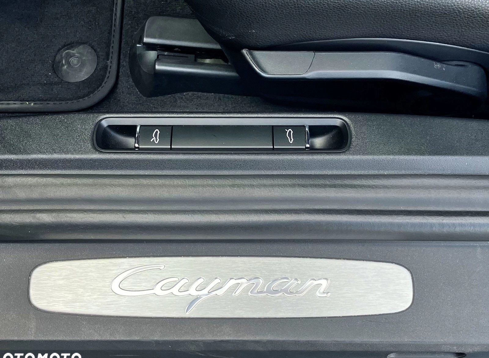 Porsche 718 Cayman cena 289000 przebieg: 25656, rok produkcji 2019 z Jarocin małe 667